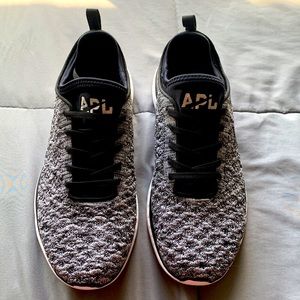 Apl womens size 10